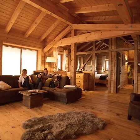 Chalet Laerchenzipf プファルヴェルフェン エクステリア 写真